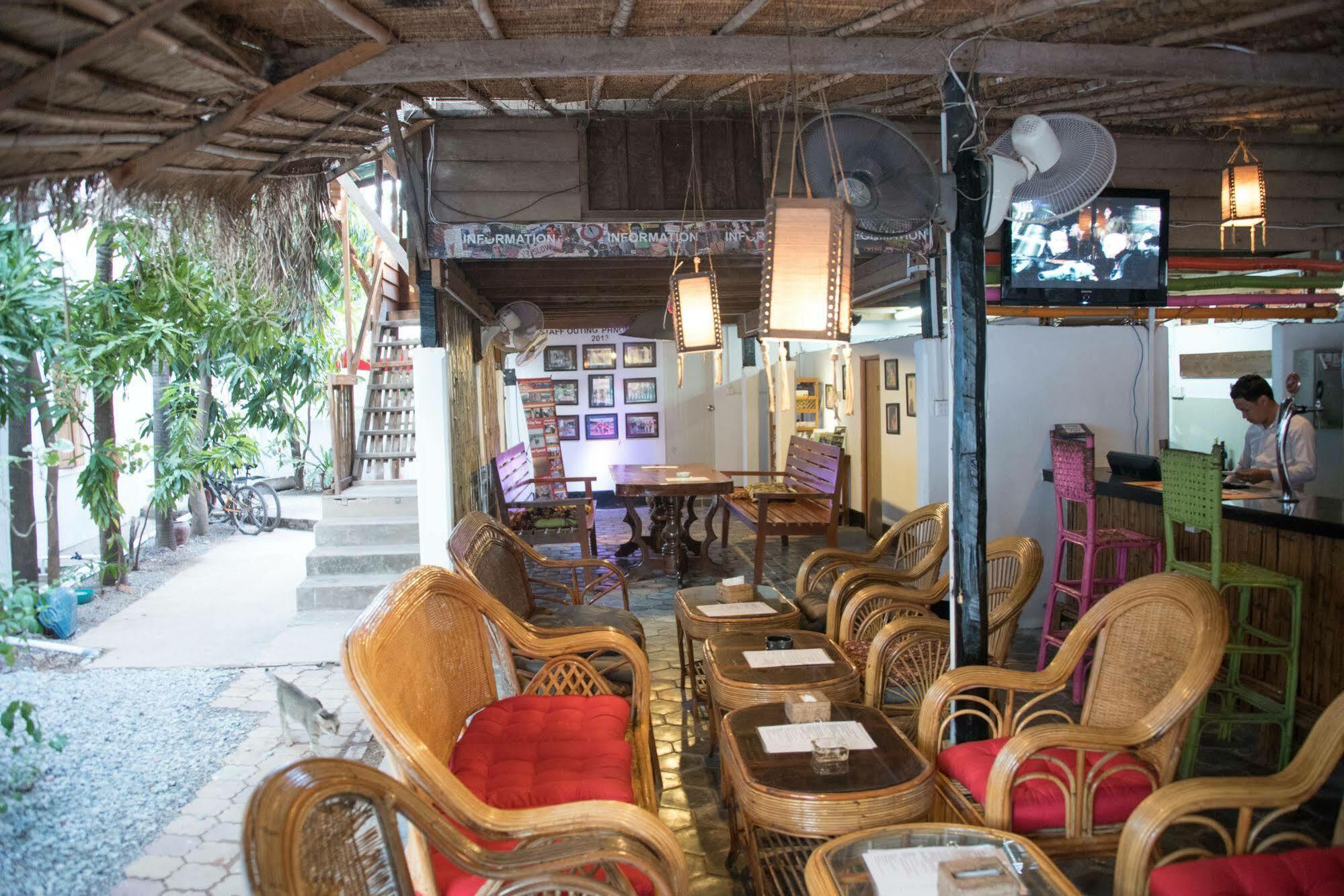 Five Rose Siem Reap Hostel Экстерьер фото
