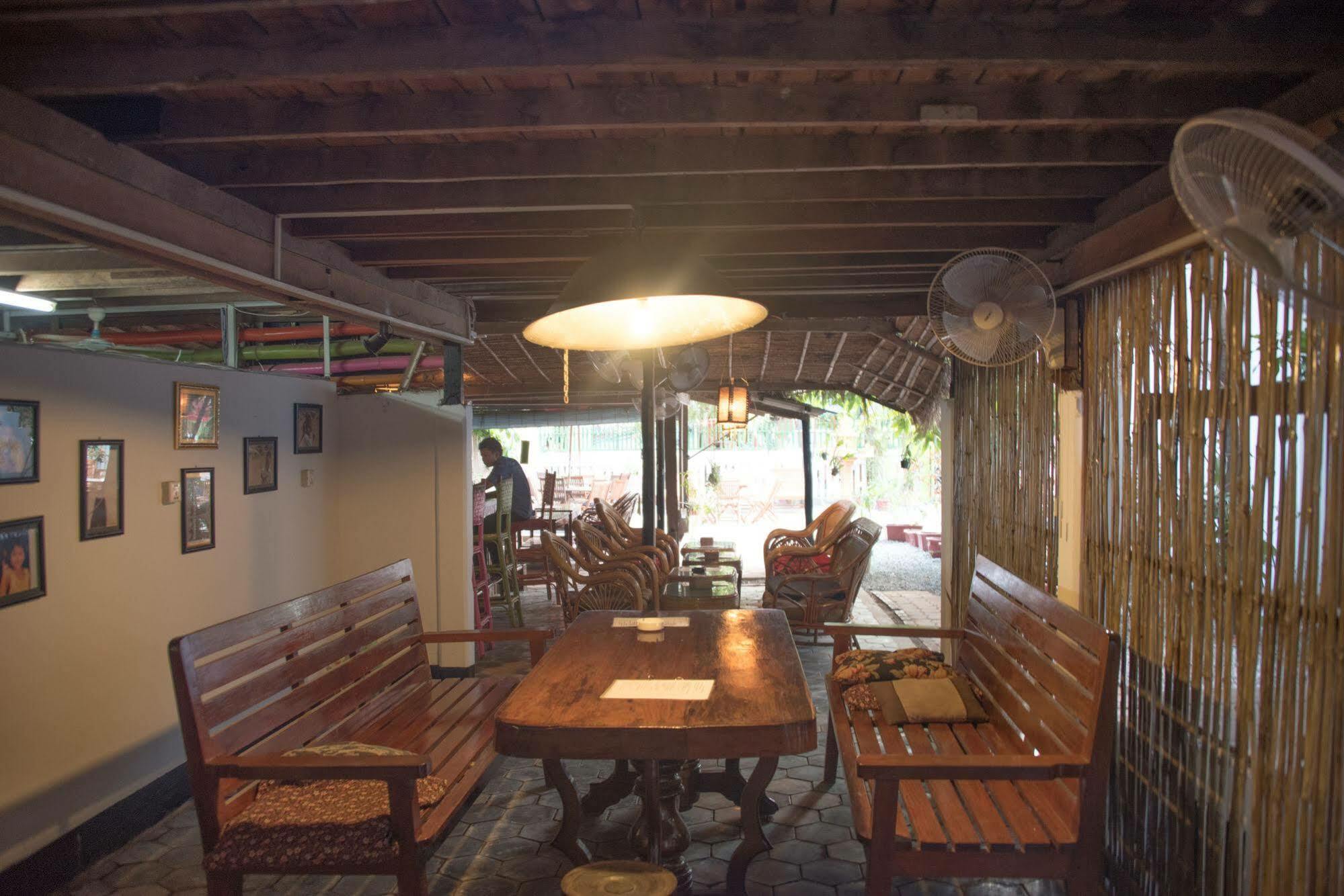 Five Rose Siem Reap Hostel Экстерьер фото